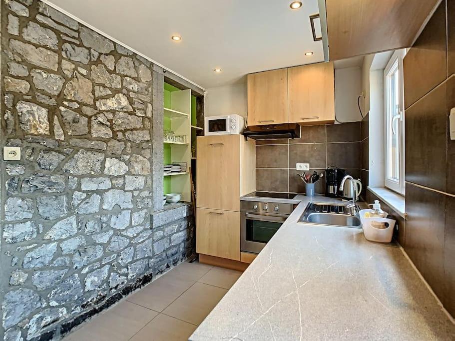 Vue Sur Meuse Avec Jacuzzi Et Sauna Exterieur. Yvoir 외부 사진
